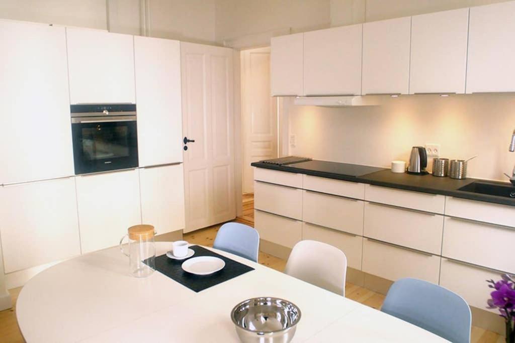 Apartment Next To New Harbor / 3 Bedroom & 2 Bath Kopenhagen